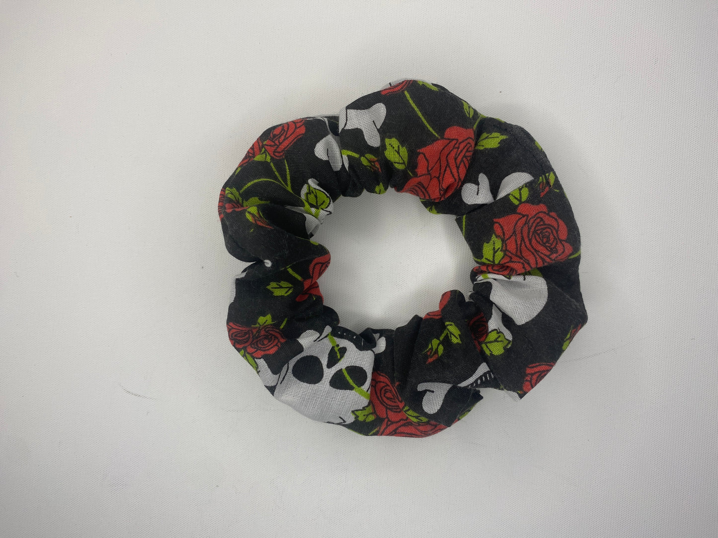 Deadly Love | Red | Regular Scrunchie