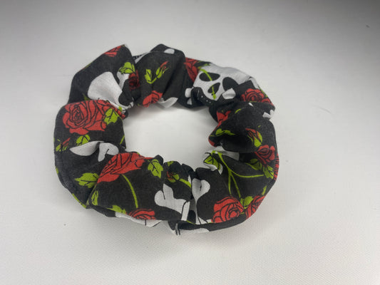 Deadly Love | Red | Regular Scrunchie