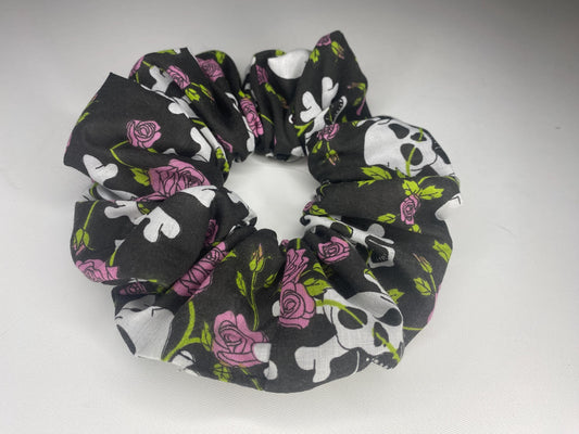 Deadly Love | Pink | Large Scrunchie