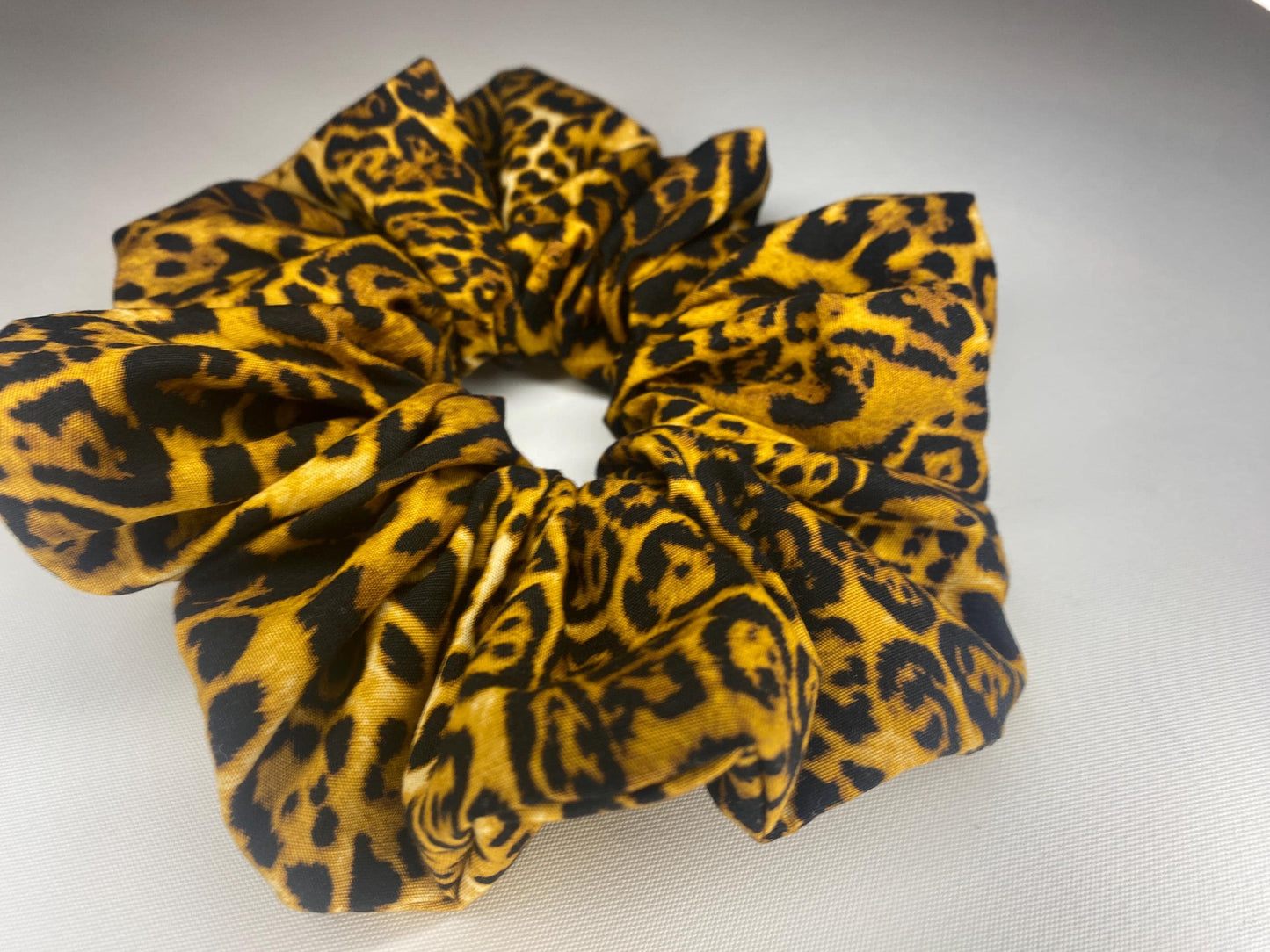 On the Prowl | Large Scrunchie